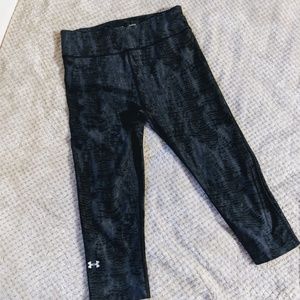 UA high waist crop leggings